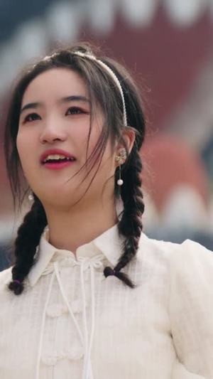 九龙冰室之龙在人间(77集) 九龙冰室之龙在人间(77集)不用花钱看全剧