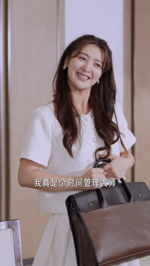 女扮男装后我掰弯了闪婚总裁(80集) 女扮男装后我掰弯了闪婚总裁(80集)独家内容免费看