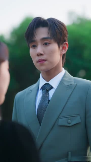 退婚后大小姐她不装了(37集) 退婚后大小姐她不装了(37集)热门火爆短剧