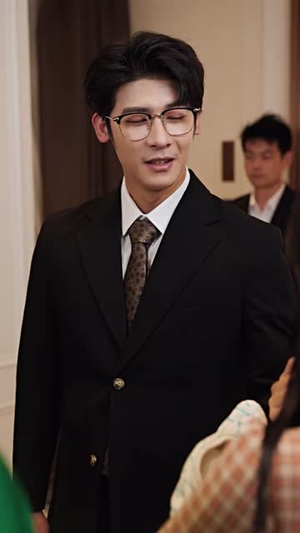 父爱从收养开始(64集) 父爱从收养开始(64集)好看短剧推荐