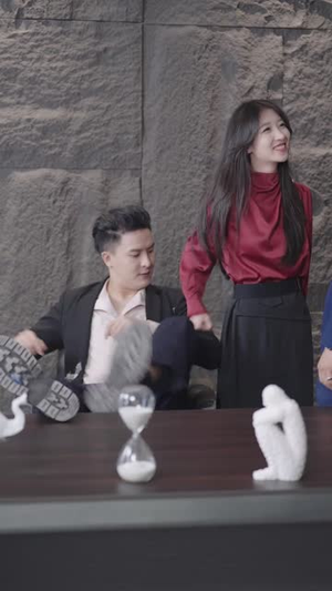 夫人别装了,邱总来真的(93集) 夫人别装了,邱总来真的(93集)好短剧分享