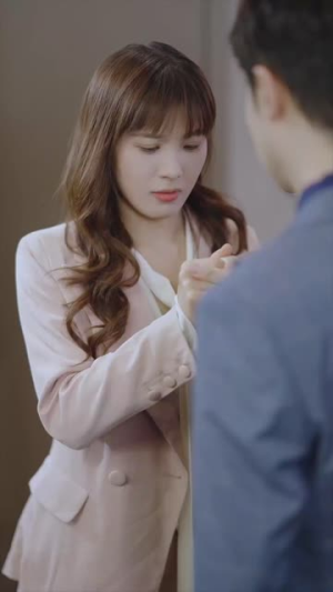 婚礼当天我换了新郎2(73集) 婚礼当天我换了新郎2(73集)今日最火短剧