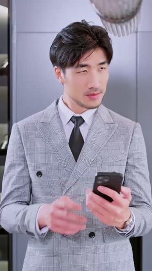 维修工逆袭记(80集) 维修工逆袭记(80集)最火爆的短剧