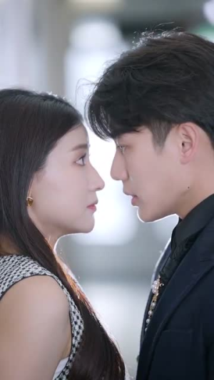 七夕夜我被霸总强制闪婚(77集) 七夕夜我被霸总强制闪婚(77集)热门短剧追到爽