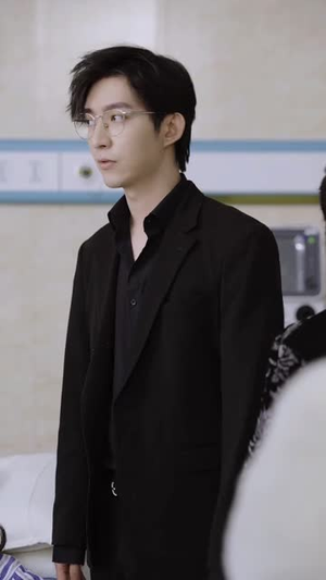 离婚后我爆红了(90集) 离婚后我爆红了(90集)红果短剧免费看