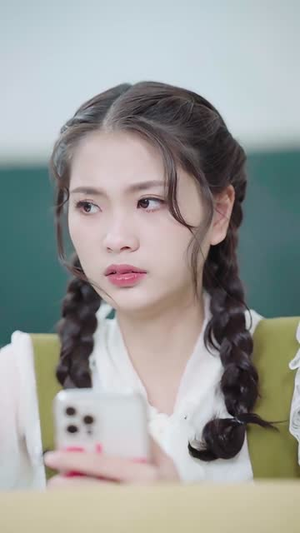 他似繁星入我梦(30集) 他似繁星入我梦(30集)热门短剧追不停