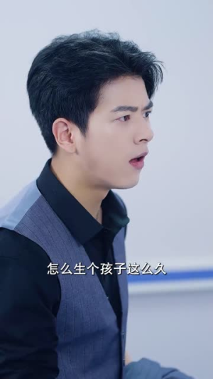 女扮男装后总裁念念不忘(83集) 女扮男装后总裁念念不忘(83集)番茄短剧看全集