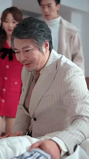 回家过年(74集) 回家过年(74集)热门短剧追到爽