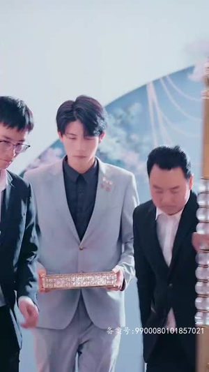 被逼嫁人当天五个大佬舅舅从天而降(81集) 被逼嫁人当天五个大佬舅舅从天而降(81集)短剧看全集