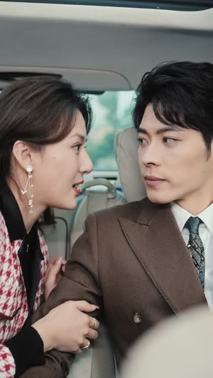 黑料女配霸榜热搜(长篇) 黑料女配霸榜热搜(长篇)免费热门短剧