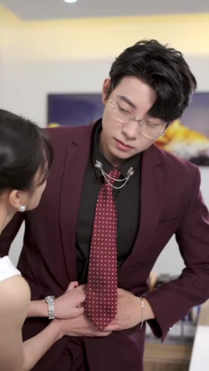 厉总,夫人回来报仇了(蚀骨痴缠) 厉总,夫人回来报仇了(蚀骨痴缠)最近很火的短剧