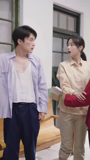 重回80我和村草搭伙做生意(72集) 重回80我和村草搭伙做生意(72集)观看软件