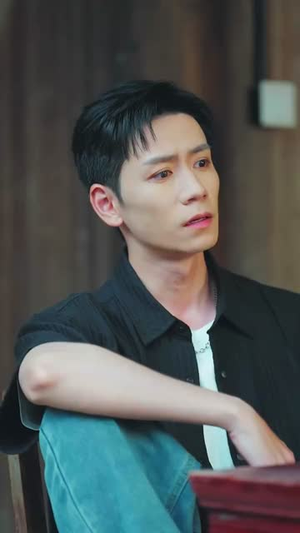 穿梭古今从今天开始黑化(71集) 穿梭古今从今天开始黑化(71集)红果免费短剧