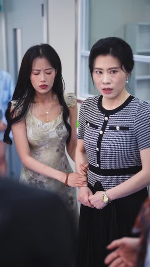 我和前男友的小钱包(69集) 我和前男友的小钱包(69集)上热门短剧