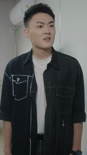 娱界掌舵人 (83集) 娱界掌舵人 (83集)爆款短剧抢先看