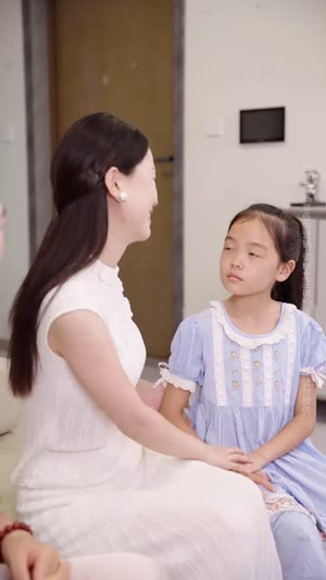 孩子非我亲生前妻救我于水火(30集) 孩子非我亲生前妻救我于水火(30集)番茄免费短剧