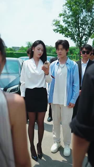 开局抽奖被姐姐们宠上天  (80集) 开局抽奖被姐姐们宠上天  (80集)短剧前十排行榜