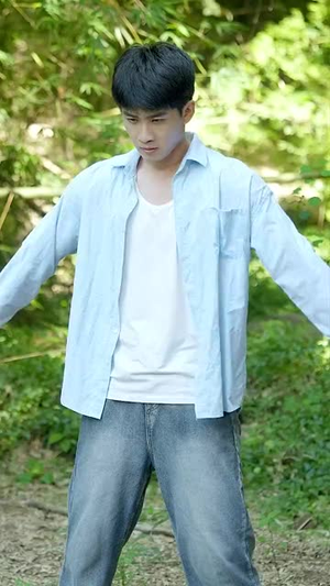 全能无敌村医(80集) 全能无敌村医(80集)精彩短剧看不停