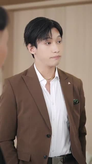 都市巨擘我的手机兑换万物 (62集) 都市巨擘我的手机兑换万物 (62集)热播短剧排行榜