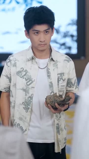 直播捡漏我靠透视纵横商海(80集) 直播捡漏我靠透视纵横商海(80集)短剧追到爽