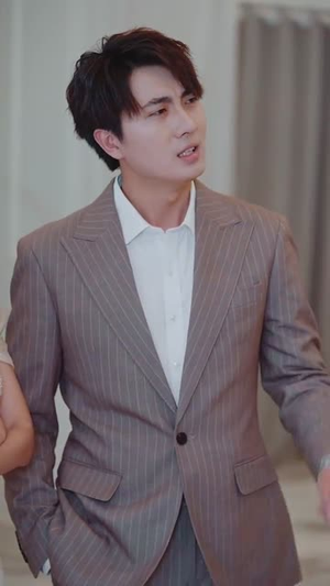 求婚被拒我反手娶了傻妹妹(83集) 求婚被拒我反手娶了傻妹妹(83集)热门短剧排行榜