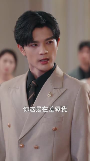 玫瑰于灰烬中重绽 (65集)  玫瑰于灰烬中重绽 (65集) 今日最火短剧