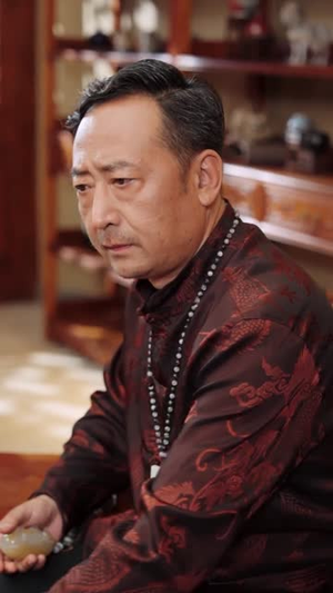 本想做个假古董,却成了鉴宝大师(80集) 本想做个假古董,却成了鉴宝大师(80集)短剧全集完整