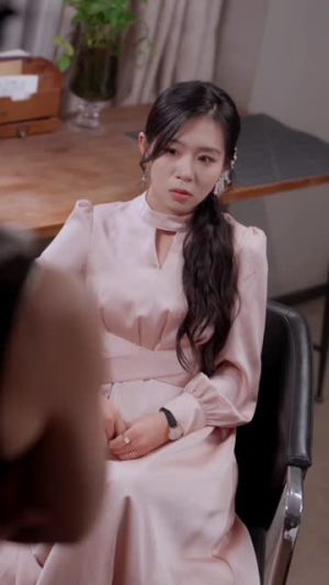 顶流她疯且迷人(78集) 顶流她疯且迷人(78集)短剧上热门