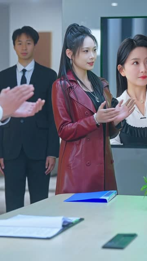 攻略女神，我选择上交自己（80集）分享热门短剧