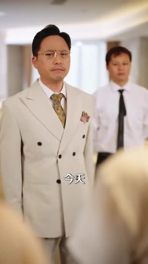 秘方遭老板觊觎,我带乡邻逆风翻盘(41集) 秘方遭老板觊觎,我带乡邻逆风翻盘(41集)短剧精彩不断