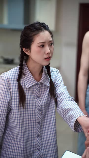 重生除夕，不做掌中棋（25集）演员名短剧