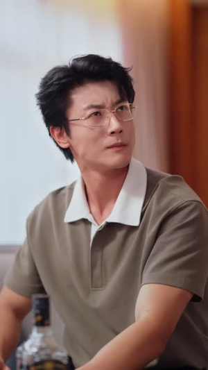 枕边影帝(42 集) 枕边影帝(42 集)娱乐圈短剧